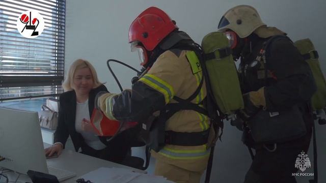 В аэропорту Кольцово как бы загорелся отель. Real video смотреть онлайн