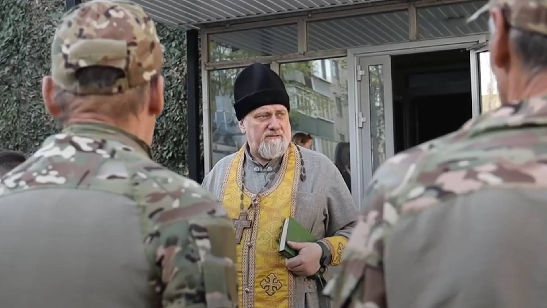 Герои среди нас. Эти парни не смогли остаться в стороне, когда Родина в опасности.