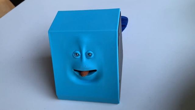 Жующая копилка синий кирпич. Facebank. смотреть онлайн