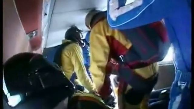 Прыжок с парашютом смотреть онлайн
