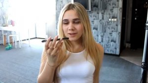 ДЕВУШКА СПРЫГНУЛА С КРЫШИ! МОЯ ДЕВУШКА ИГРАЕТ В СИНИЙ ?