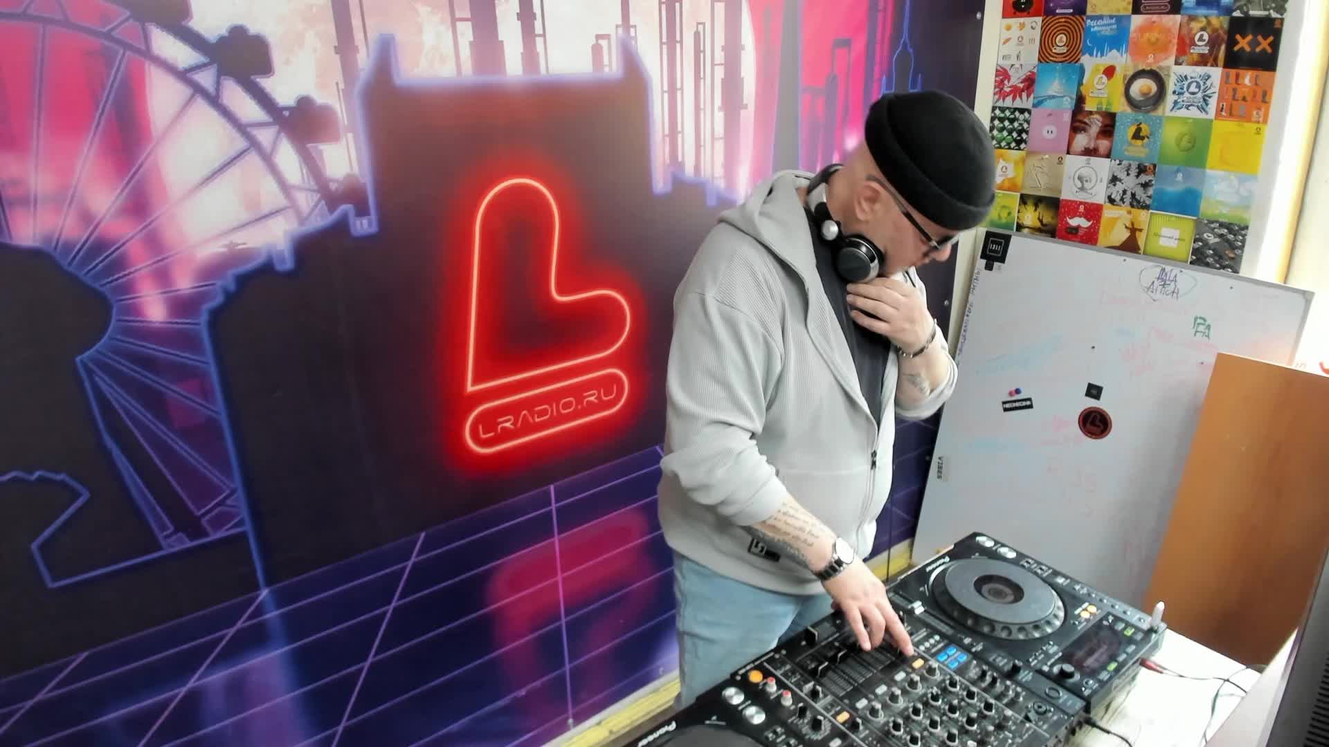 Живые игры 23.04.25 смотреть онлайн