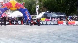 крутые. трюки. на мотоцикле