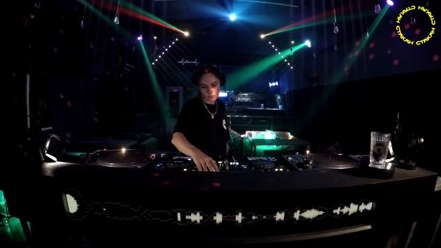 OLGA_MOTUS | MINIMAL | 011