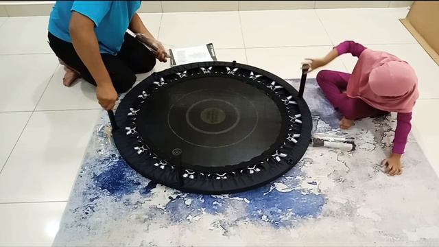 Unboxing Trampoline by DECATHLON Model TRAMPO100 смотреть онлайн
