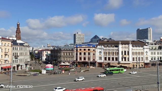 город Казань. Вид с балкона 4 этажа - Отеля Татарстан. Очень красивый вид!!! Как Вам? Что скажете?? смотреть онлайн