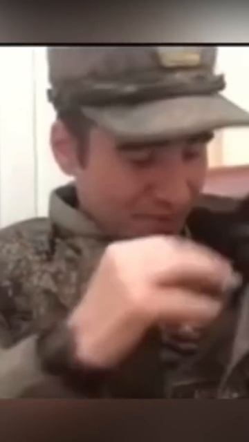 Трофей солдата РФ / Чатрулетка #shorts смотреть онлайн