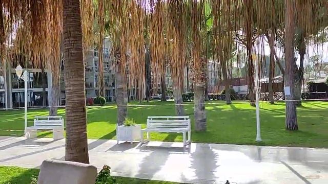 Шесть небольших кафе на территории отеля Добедан (Dobedan World Palace), Турция.