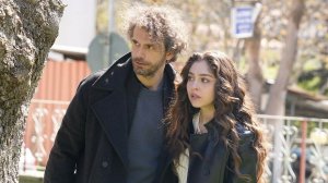 Турецкий сериал "Лейла", 30-я серия