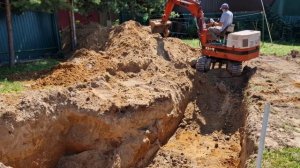 Роем котлован мини экскаватором 2тонны