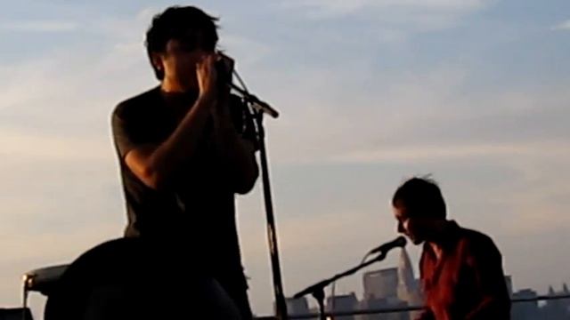 Grizzly Bear w/Victoria Legrand "Two Weeks" смотреть онлайн