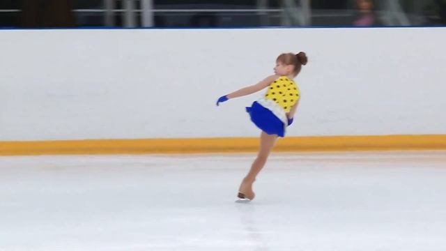 8 Year Old Lena Karpova Ice Skater, 1rd Junior, White Snowstorm 2017, Лена Карпова, 8 лет смотреть онлайн