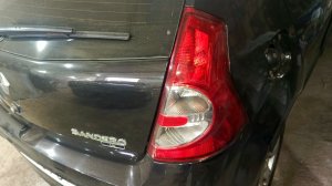 рено сандеро как снять задний правый фонарь