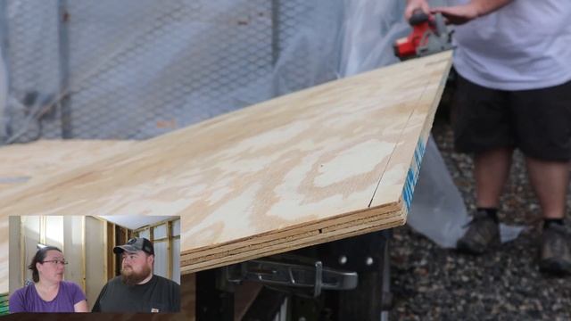 PLYWOOD or OSB? Mobile Home Bedroom Renovation with INSANE LUMBER PRICES смотреть онлайн