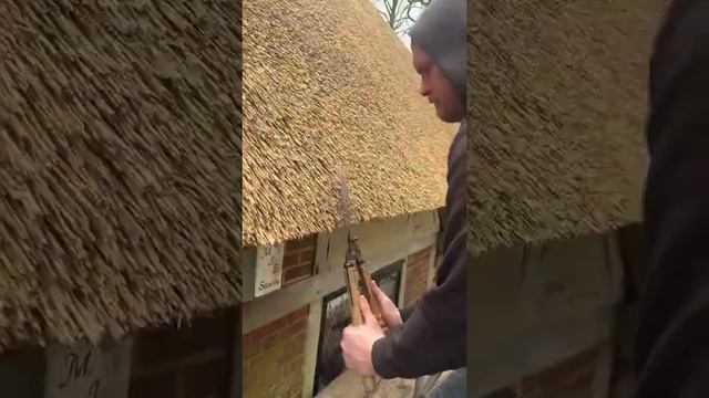 Соломенные крыши Англии. Служат 500 лет. смотреть онлайн