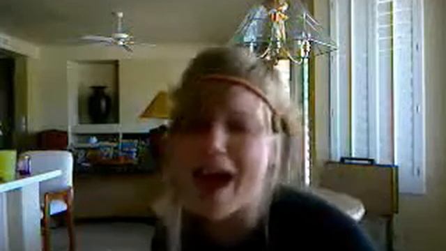 Мама мешает дочке петь.flv смотреть онлайн