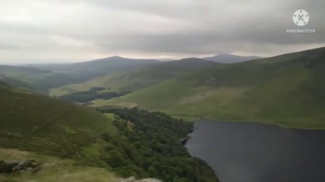 Mountains and Hills. Walking in Ireland. Места отдыха для мирных украинцев и ирландцев. смотреть онлайн
