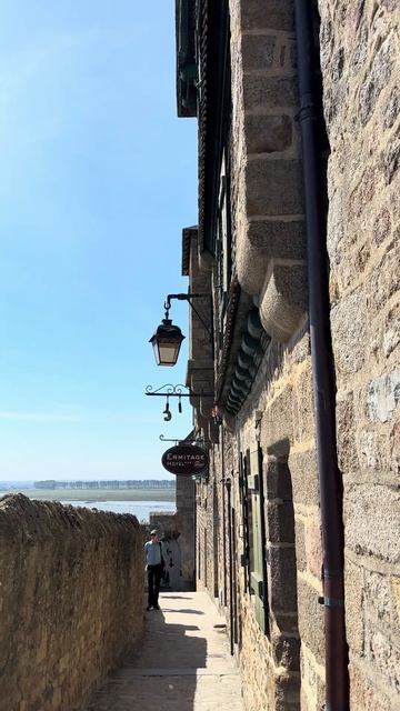 Мон-Сен-Мишель (Франция) смотреть онлайн