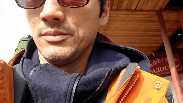 Утро. Владикавказ. Вышел из хостела смотреть онлайн