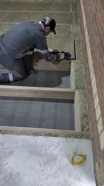 #своимируками #стройкадома утепляю деревянное перекр смотреть онлайн