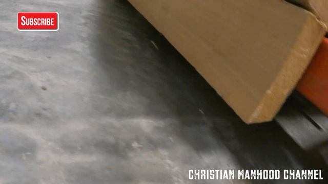 How To Use A Pallet Jack - Christian Manhood Ep #7 смотреть онлайн