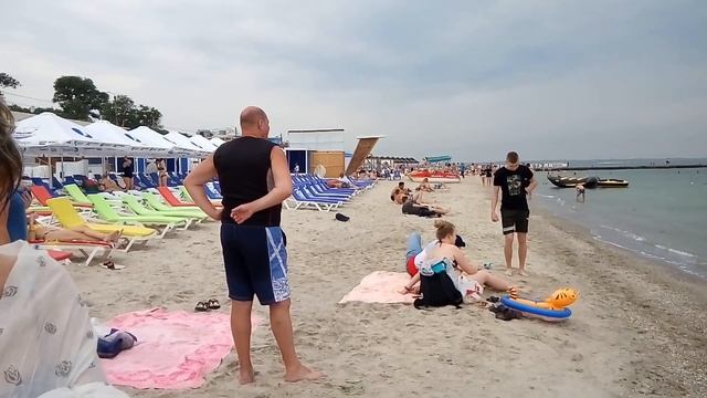 Одесса. Пляж. Курортный сезон. смотреть онлайн