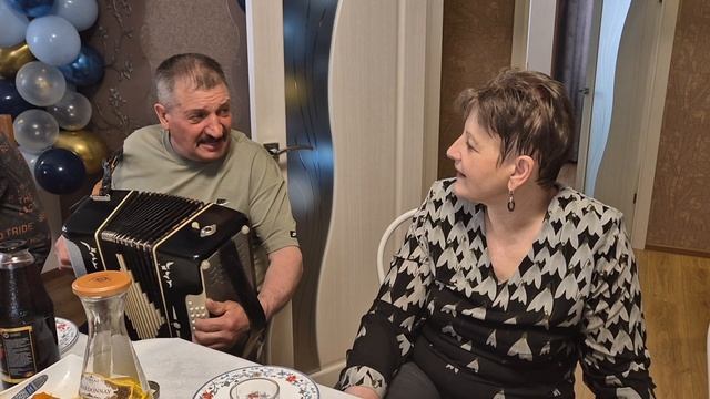 у брата на юбилее смотреть онлайн