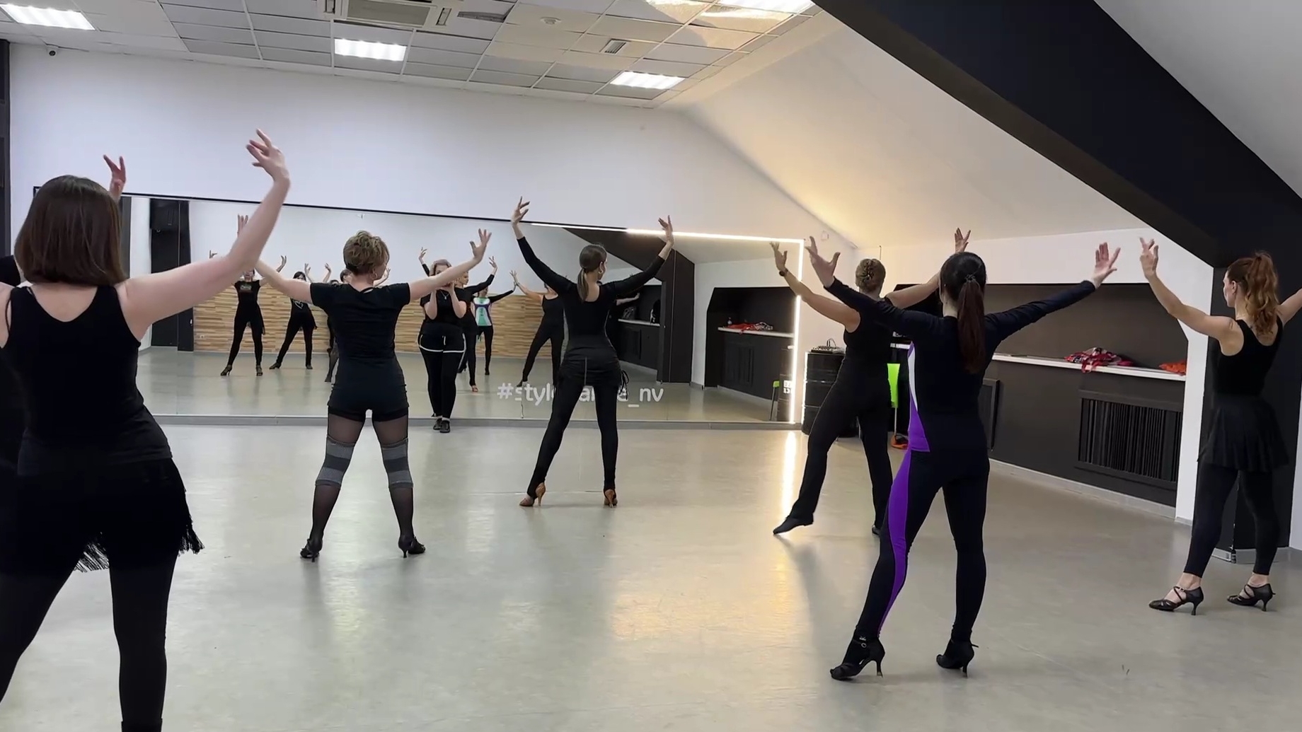 Наша тренировка.  (чачача)