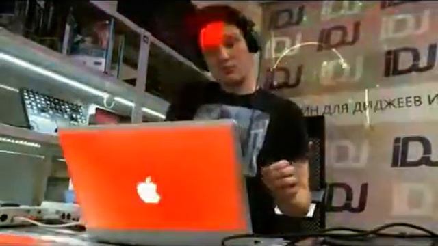 Reemotto @ World DJ Day в iDJ.by смотреть онлайн