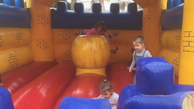 Батут Замок Бочка (Компания АНТАНТА) смотреть онлайн