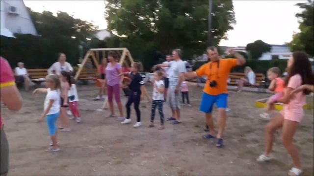 Танцуют все !!! ЗАЦЕПИЛА смотреть онлайн