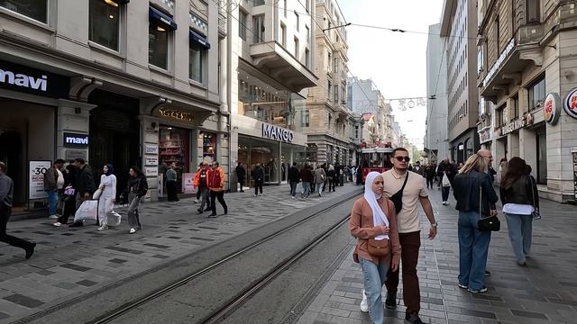 Стамбул 4K апрель 2025: удивительная прогулка Истикляль–Таксим, рынки и еда Турции смотреть онлайн