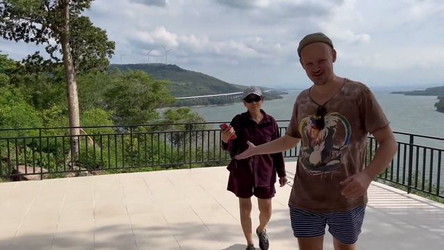 Будешь рядом, заскочи на Панорамные Виды с Плотины Лам-Тахонг (Khlong Phai) Таиланд Исан смотреть онлайн