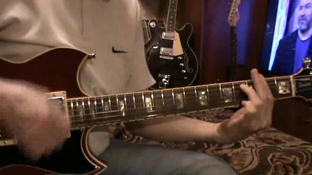 Я к тебе не подойду- Д. Тухманов_ (как играть на гитаре аккорды) смотреть онлайн