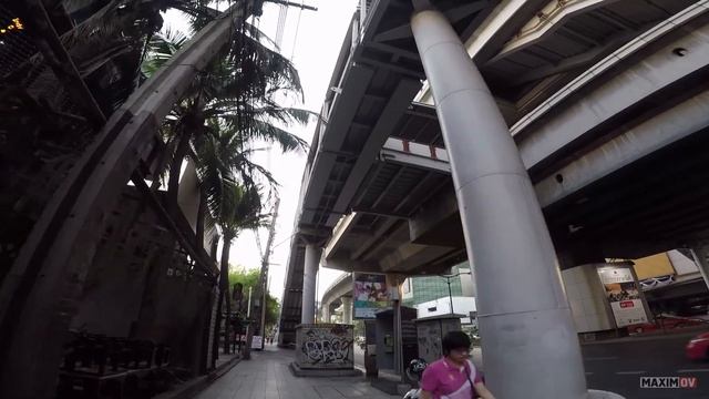 Прогулка по улицам Бангкока смотреть онлайн