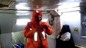 Тренировка по одевание гидрокостю́мов