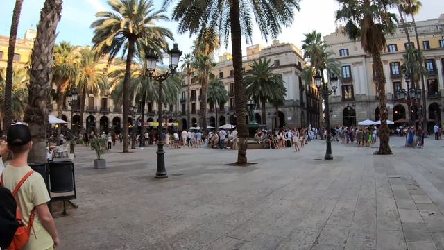 Прогулка (пробежка:-) по историческому центру Барселоны, Испания 2021 смотреть онлайн