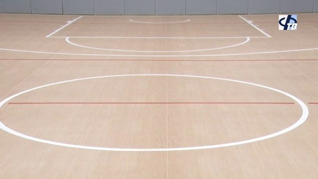 В школе № 7 отремонтировали спортивный зал смотреть онлайн