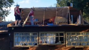 Переделка крыши на даче! Раз, два, три и готова! Часть 1!