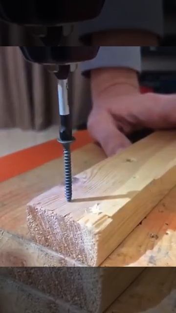 Avvitare una vite autofilettante senza danneggiare il legno смотреть онлайн