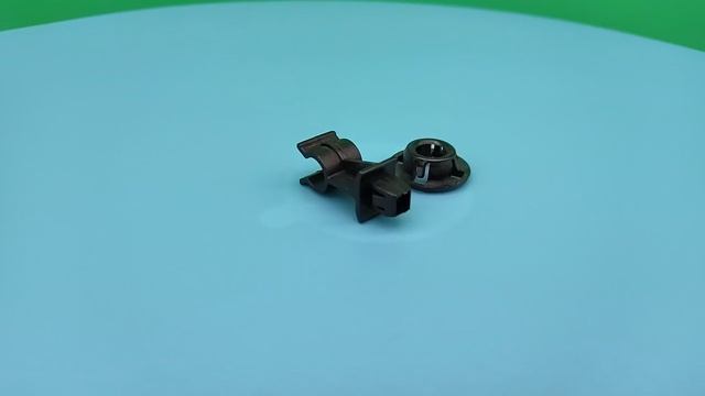 Кронштейн держателя капота Nissan