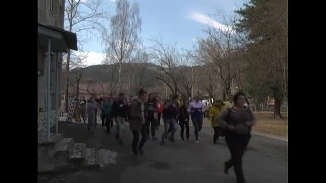 Забег в честь Дня космонавтики в Абазе смотреть онлайн