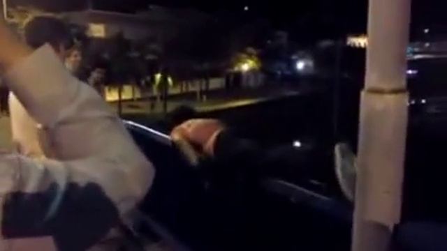 толкнули с моста смотреть онлайн