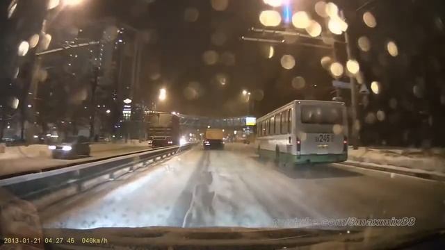 Хотел по встречке и попал... смотреть онлайн