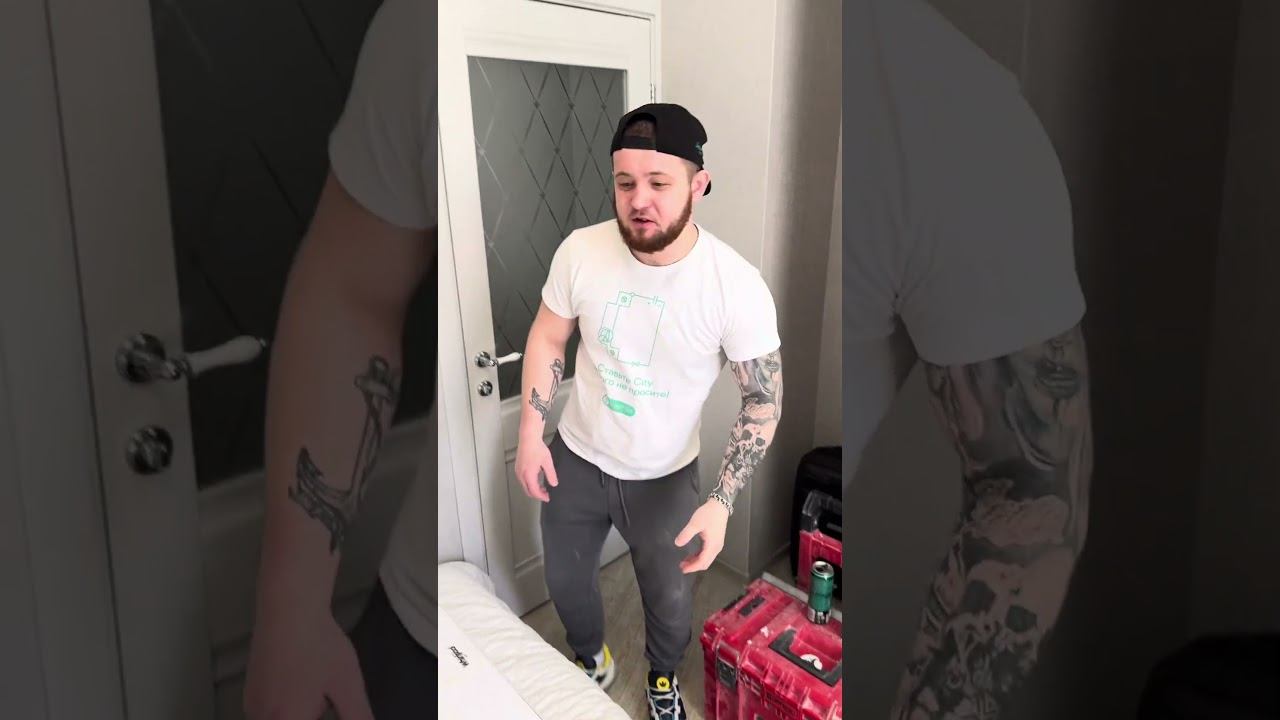 Братуха глотнул чистой мощи и на этой волне жестко влепил кондюху, хорошо что не сломал