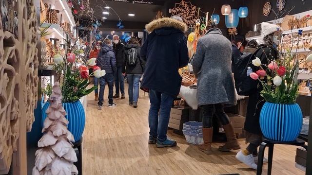 Прогулка по Праге. Осмотр достопримечательностей. Сувенирные лавки.Чехия смотреть онлайн