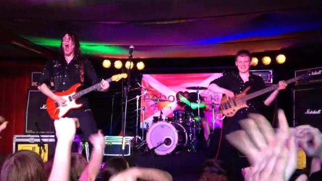 Серёжа Табачников - Песня про нежность Минск(01.04.2012) смотреть онлайн