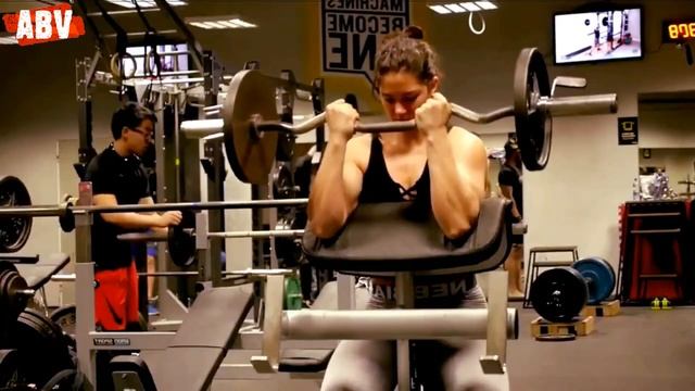 DEVIANTART FEMALE MUSCLE GROWTH, FBB WORKOUT VLADI