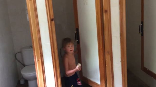 А мы всё в туалете!.. Монтанехос (Испания). 09.06.2017, 17:34 смотреть онлайн