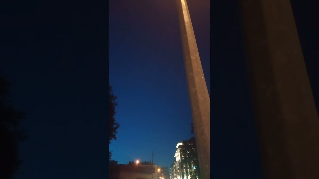 НЛО над Питером смотреть онлайн